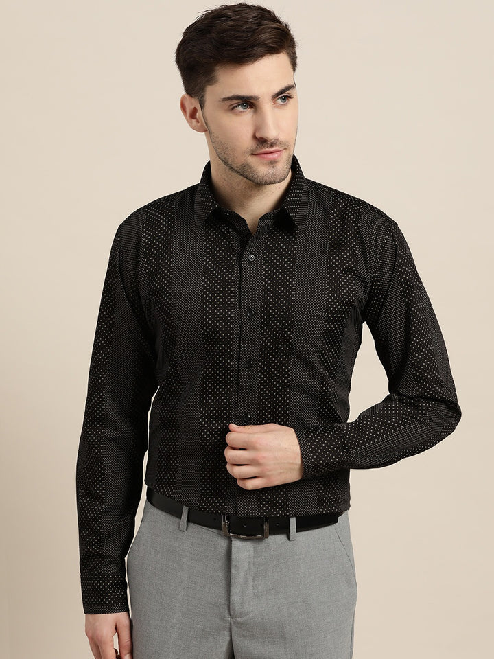 Men Black Prints Pure Cotton Slim Fit Formal Shirt