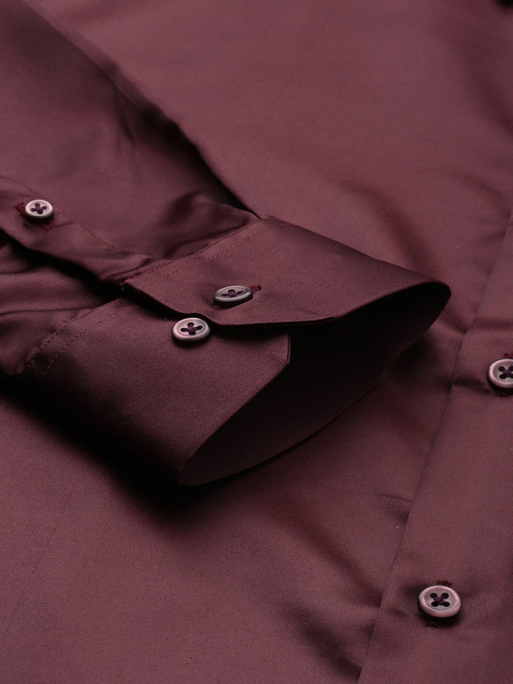 Men Maroon Solids Polyester Slim Fit Formal Shirt