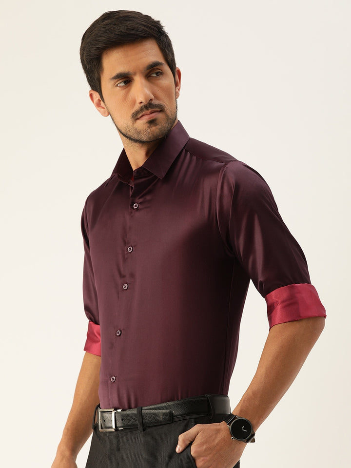 Men Maroon Solids Polyester Slim Fit Formal Shirt