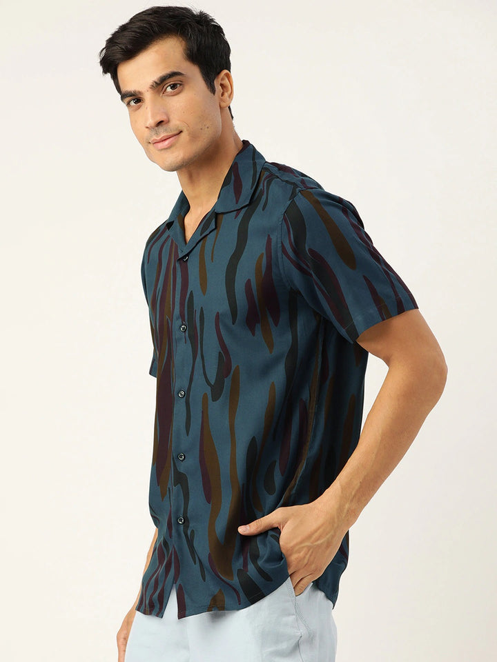 Men Tblue & Black Prints Viscose Rayon Relaxed Fit Casual Resort Shirt