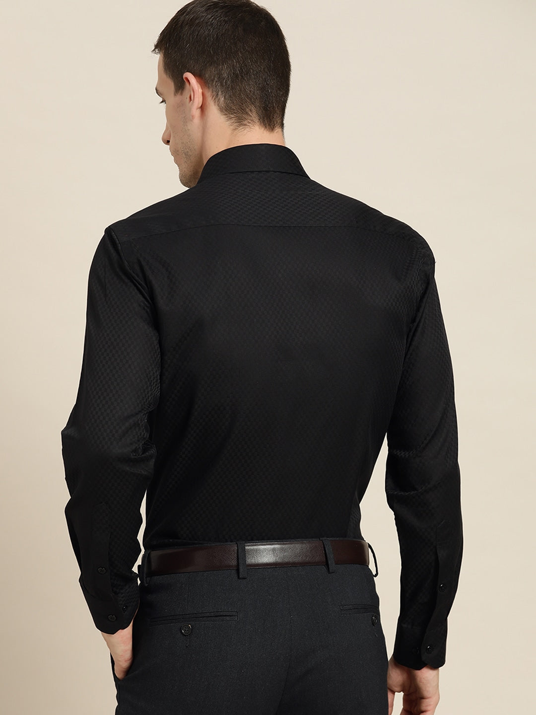 Men Black Solids Pure Cotton Slim Fit Formal Shirt