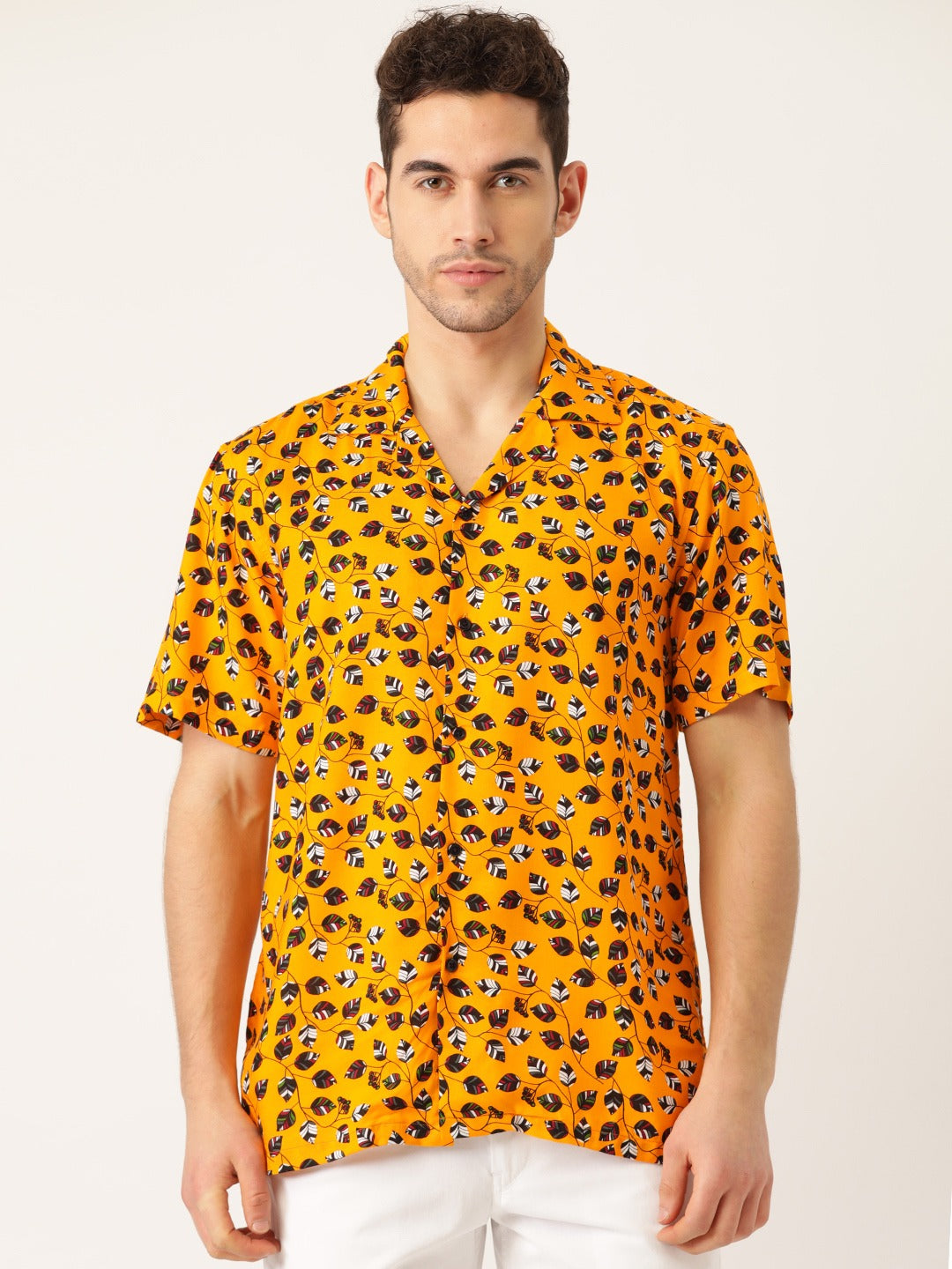 Men Yellow Printed Pure Cotton Relaxed Fit Casual Resort Shirt