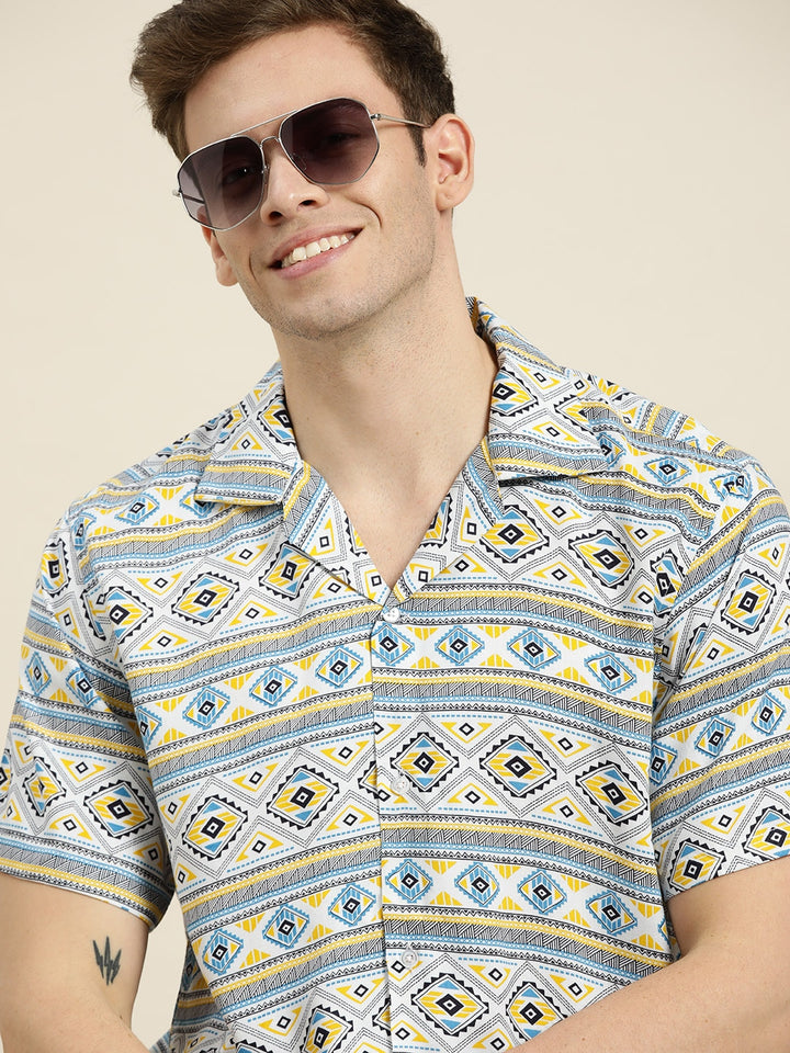Men White-Blue Prints Viscose Rayon Relaxed Fit Casual Resort Shirt