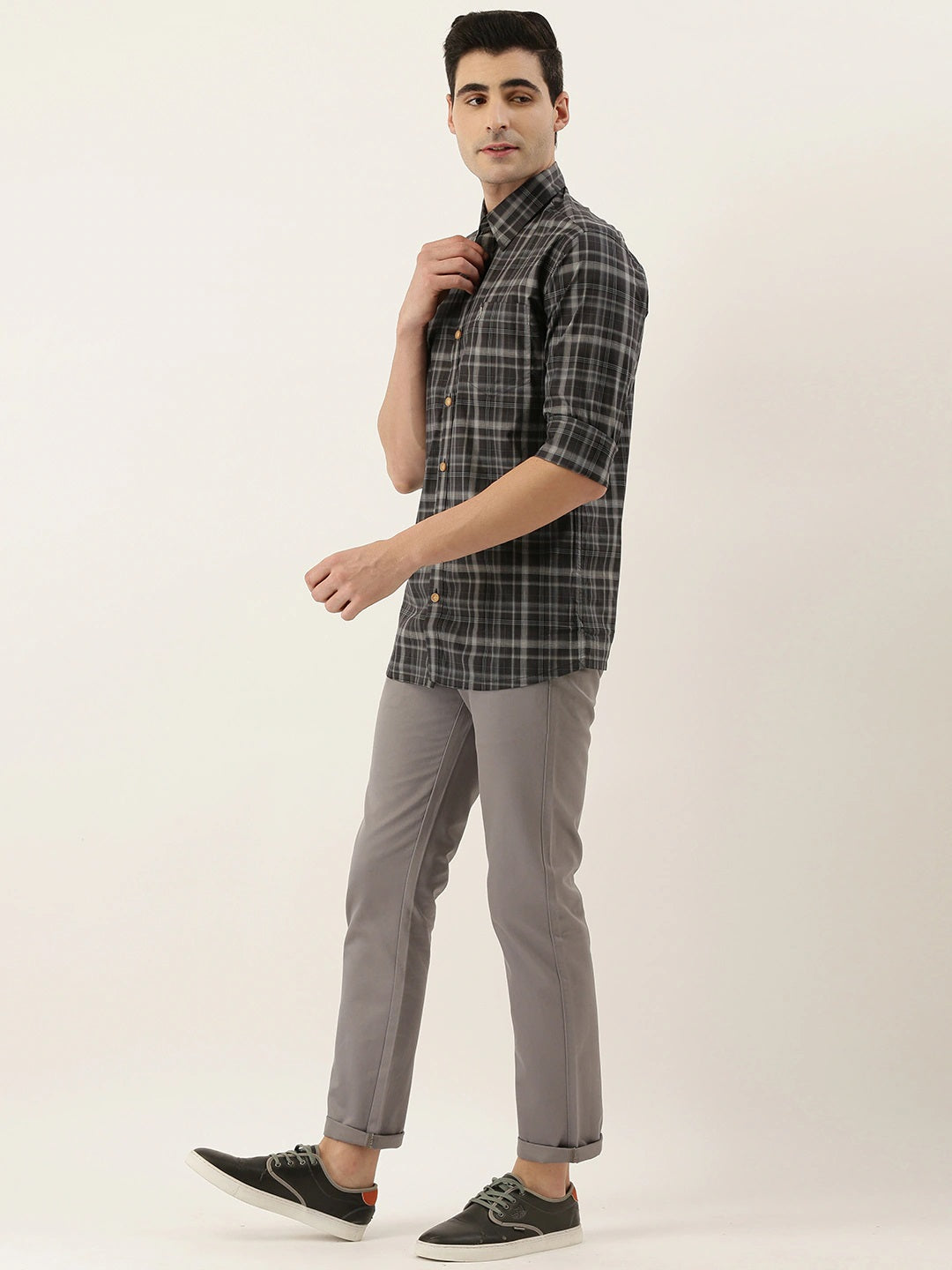 Men Stone Grey Solids Pure Cotton Slim Fit Formal Trouser