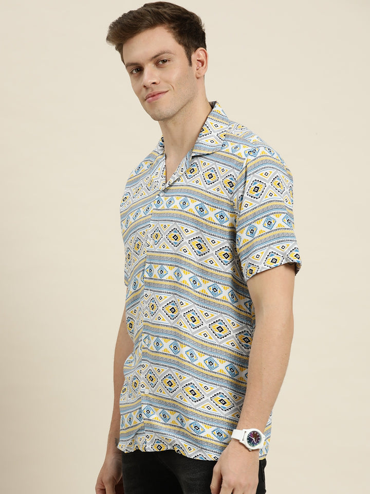 Men White-Blue Prints Viscose Rayon Relaxed Fit Casual Resort Shirt