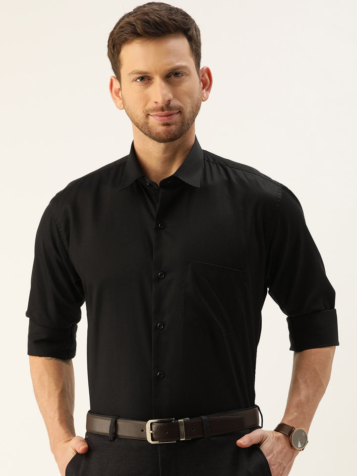 Men Black Solids Pure Cotton Slim Fit Formal Shirt