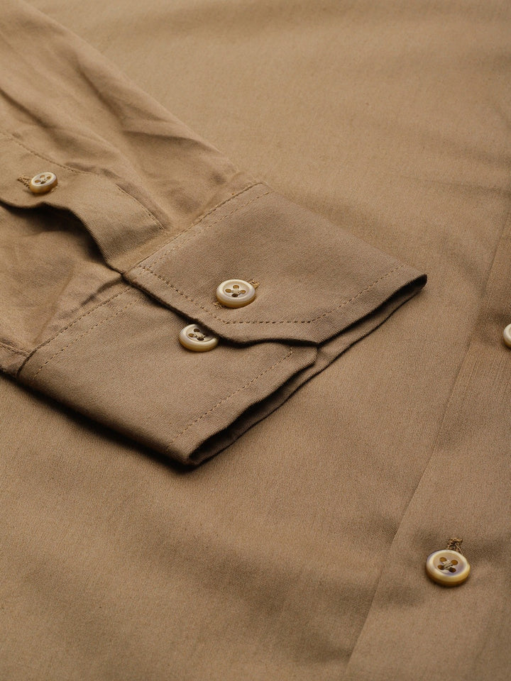 Men Brown Solid Pure Cotton Satin Slim Fit Formal Shirtt