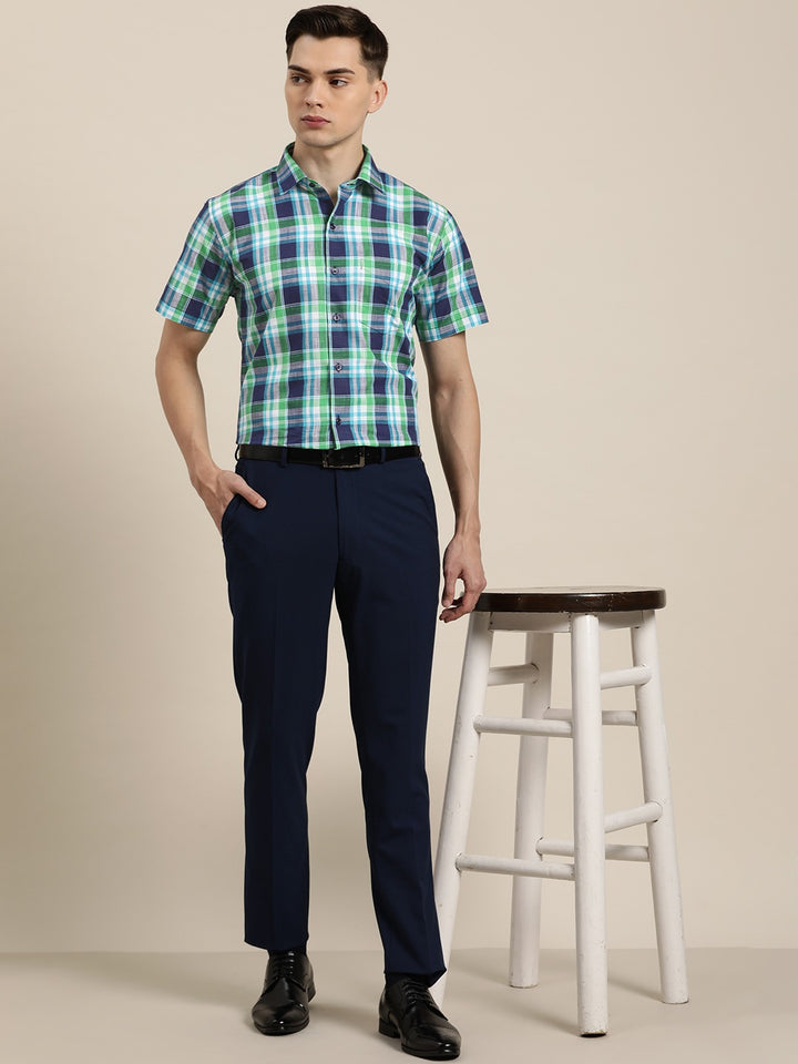 Men Navy & Green Checks Pure Cotton Slim Fit Formal Shirt