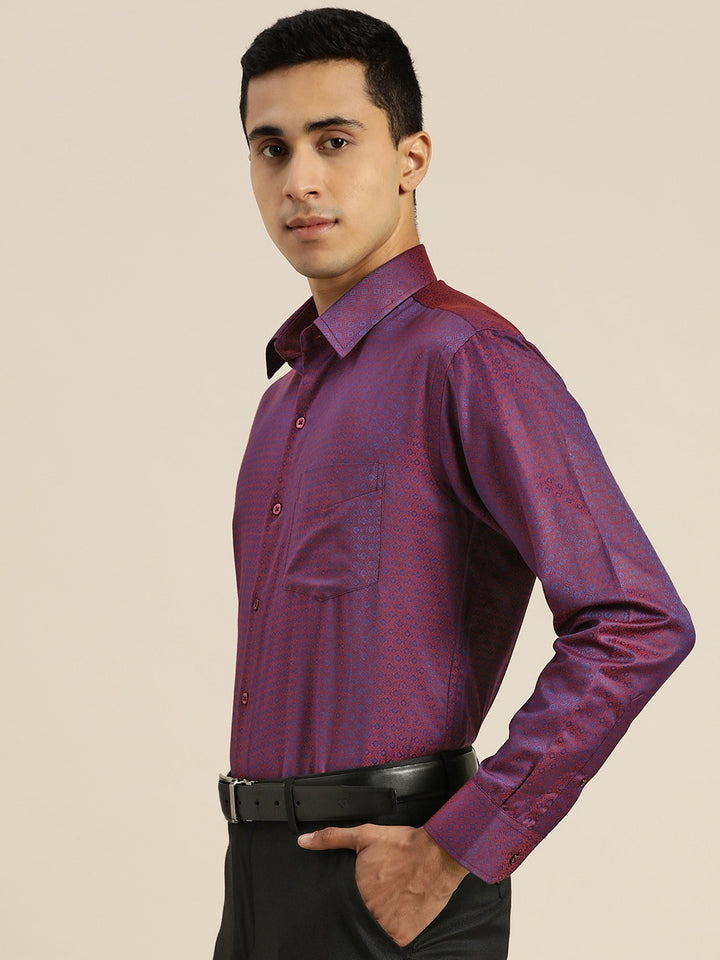 Men Maroon & Navy Solid Self Design Dobbys Pure Cotton Slim Fit Formal Shirt