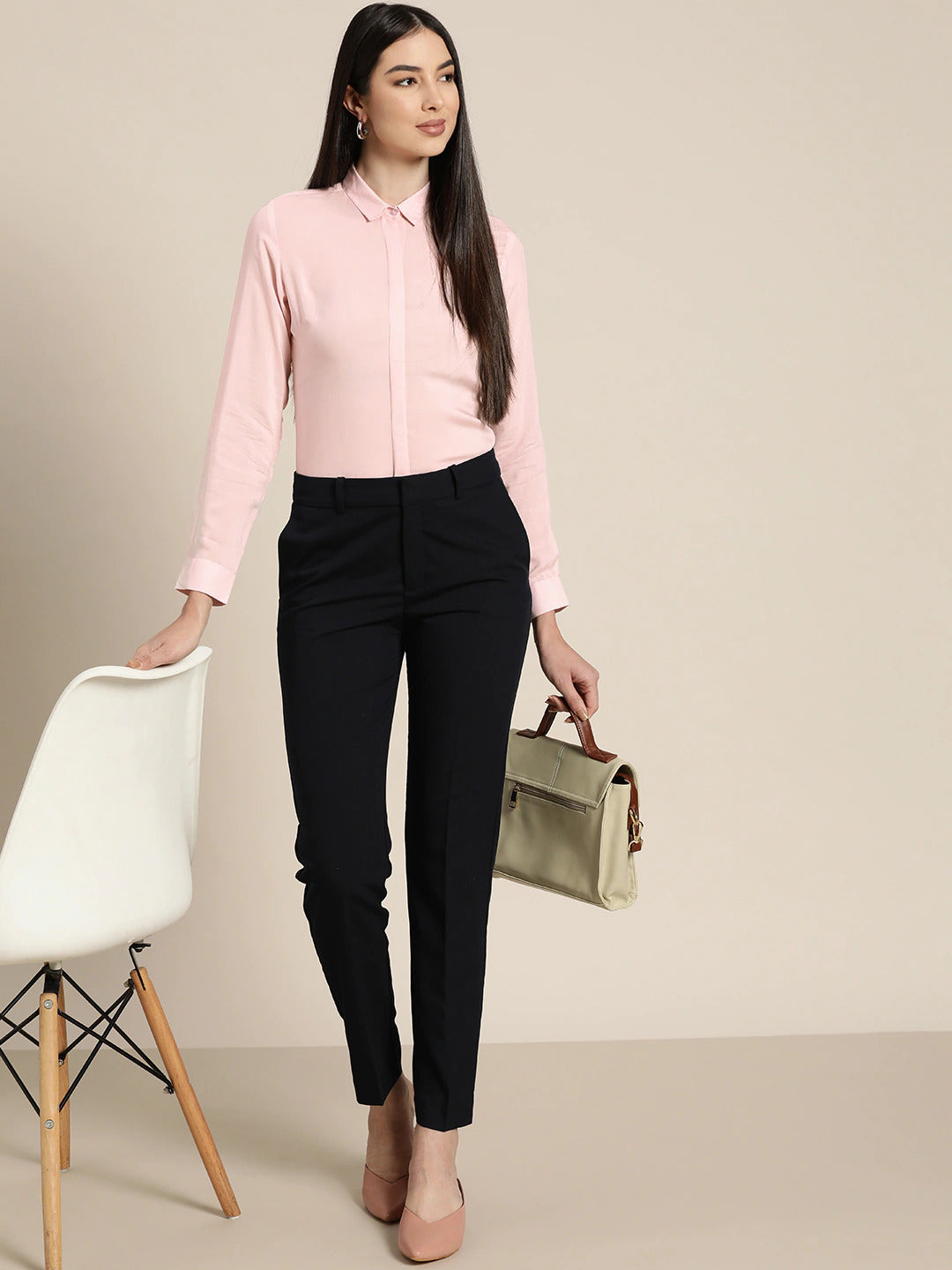Women Pink Solids Viscose Rayon Slim Fit Formal Shirt