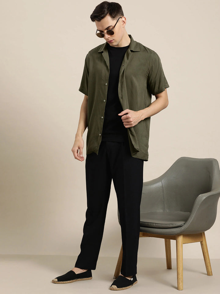 Men Olive Solid Viscose Rayon Relaxed Fit Casual Resort Shirt