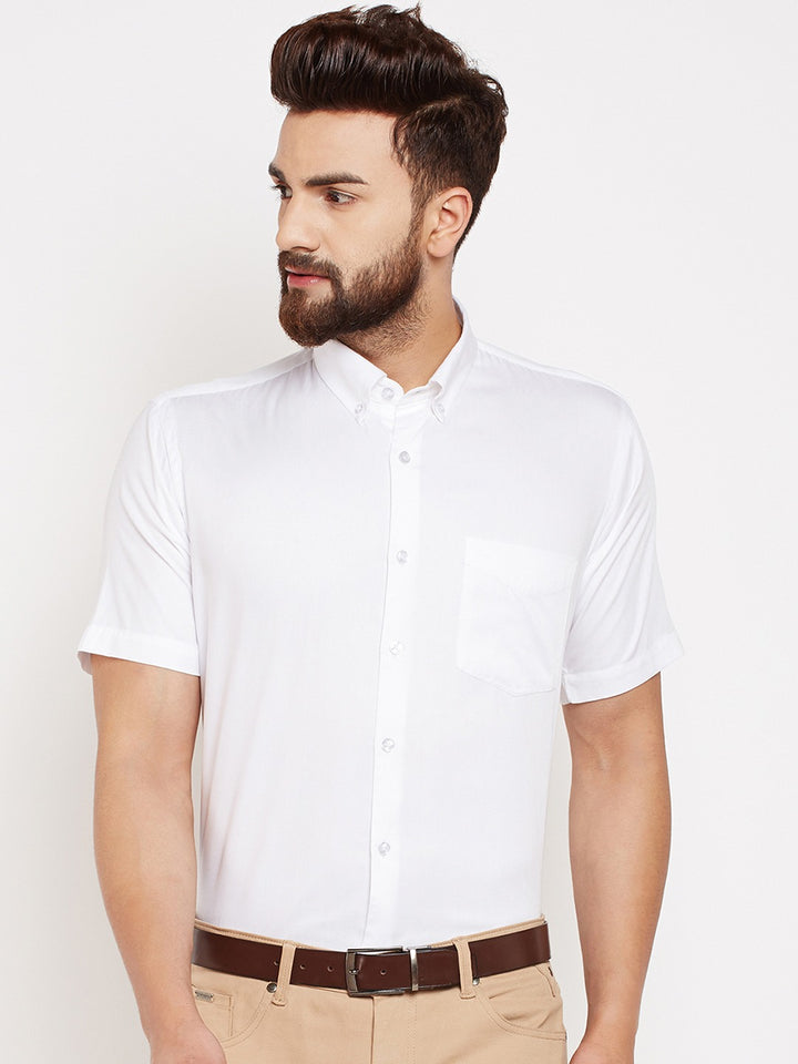 Men White Solids Pure Cotton Slim Fit Formal Shirt