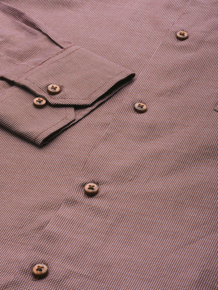 Men Maroon Solid Self Design Pure Cotton Slim Fit Formal Shirt
