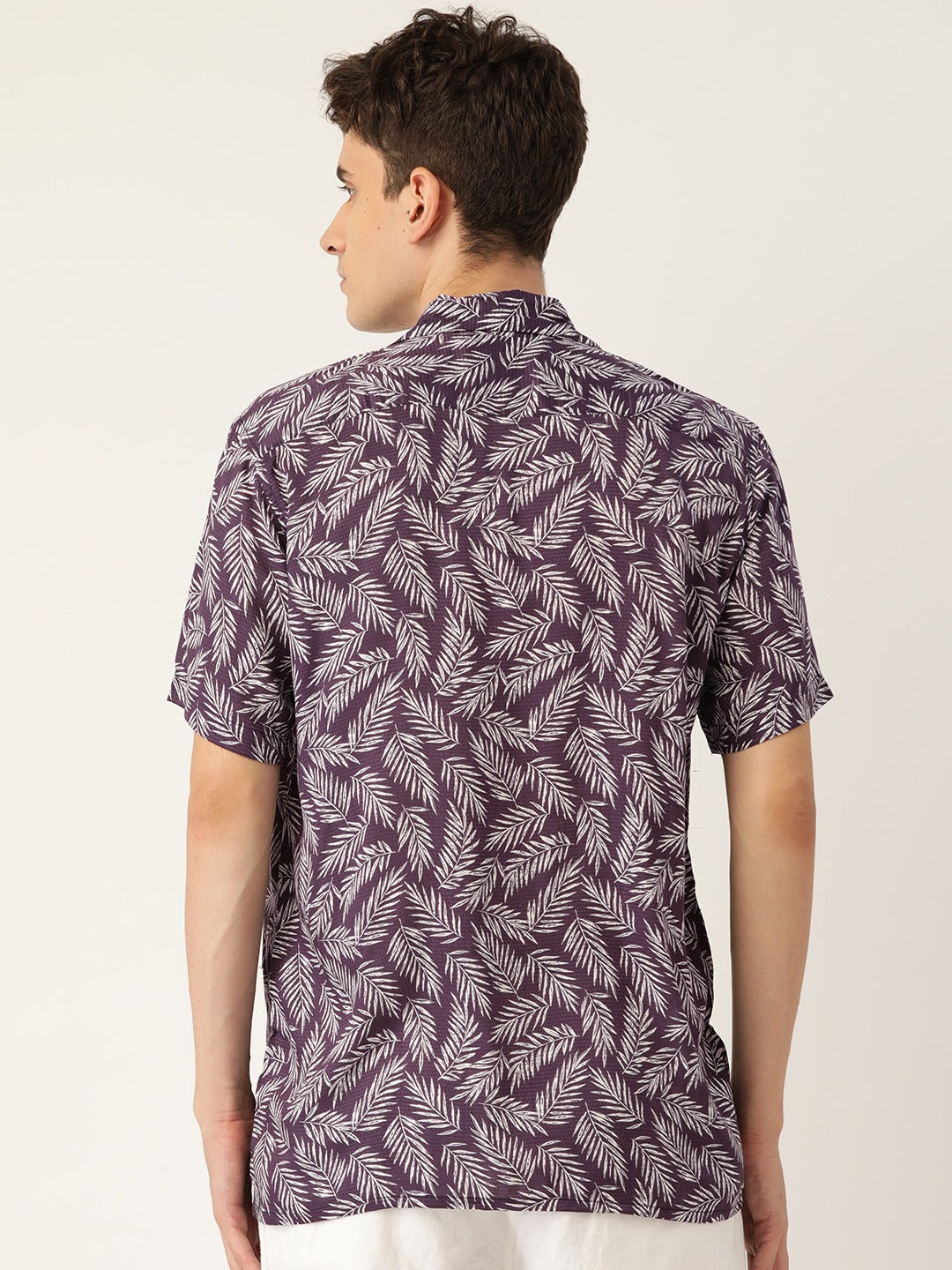 Men Purple Prints Pure Cotton Relaxed Fit Casual Resort Shirt