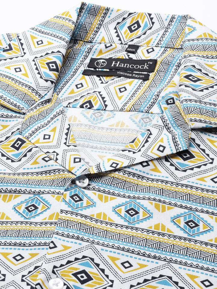 Men White-Blue Prints Viscose Rayon Relaxed Fit Casual Resort Shirt